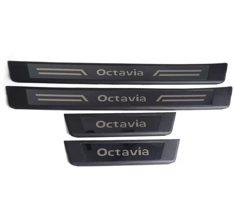 Накладки на пороги Skoda Octavia A7 Black