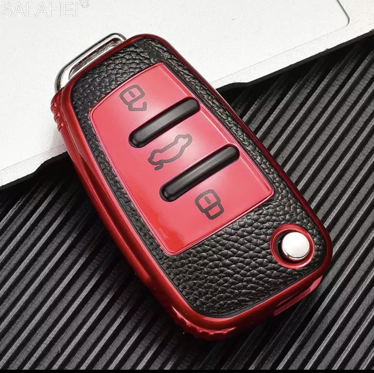 Чехол на выкидной ключ TPU Audi red