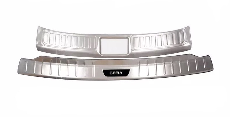 Комплект накладок на задний бампер Geely Atlas silver